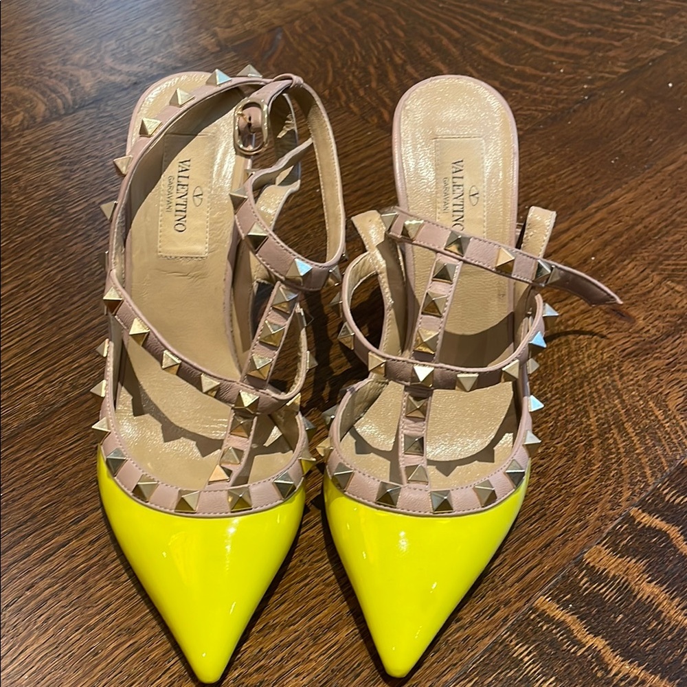 Valentino Yellow and Tan Rockstud Pumps